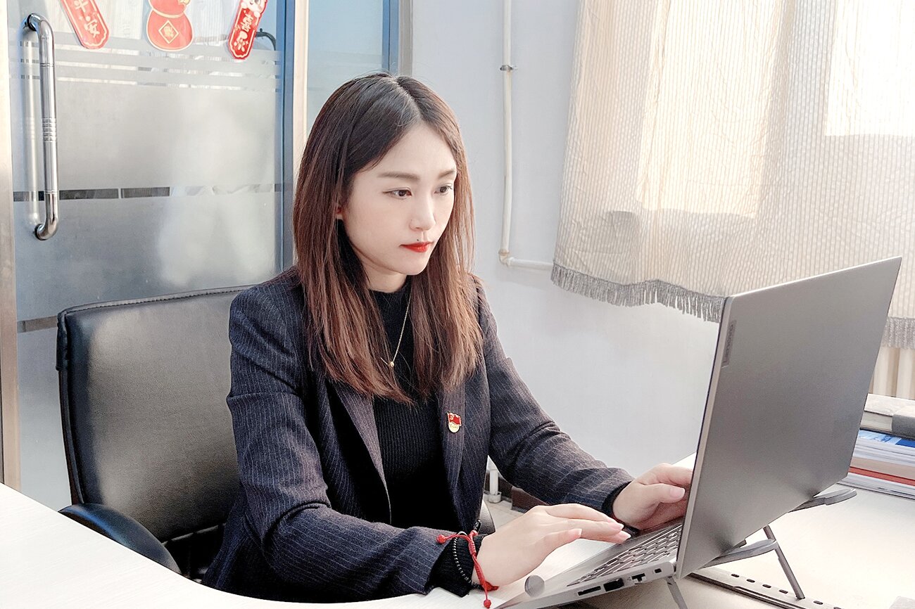 哈藥集團(tuán)國(guó)資戰(zhàn)隊(duì)&ldquo;英雄譜&rdquo;事跡專欄&mdash;&mdash;中藥公司醫(yī)學(xué)與市場(chǎng)部醫(yī)學(xué)經(jīng)理王麗宇